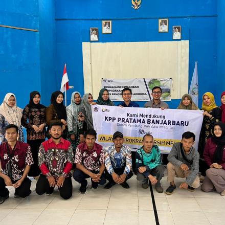 Kaur Keuangan Desa Sungai Jati Mengikuti Sosialisasi Kewajiban Perpajakan atas Pengelolaan APBDesa